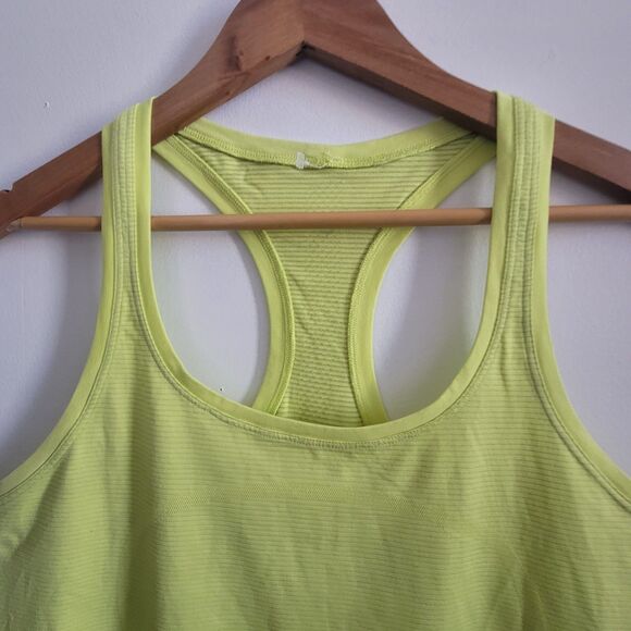 lululemon Women's Swiftly Tech Racerback Tank Top Size 12 Green - Picture 2 of 10